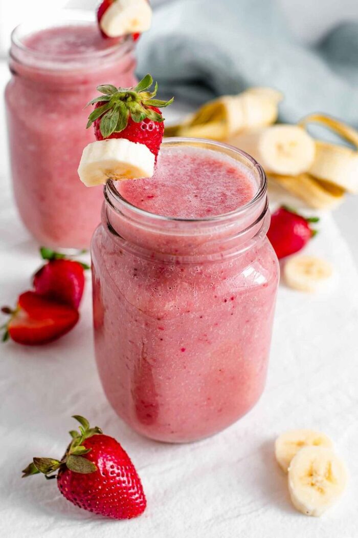 17 Yummy & Healthy Smoothies for Kids: Easy Recipes for Breakfast Or Snacks