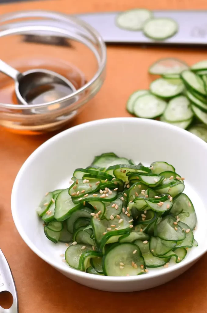 Sunomono Japanese Cucumber Salad 