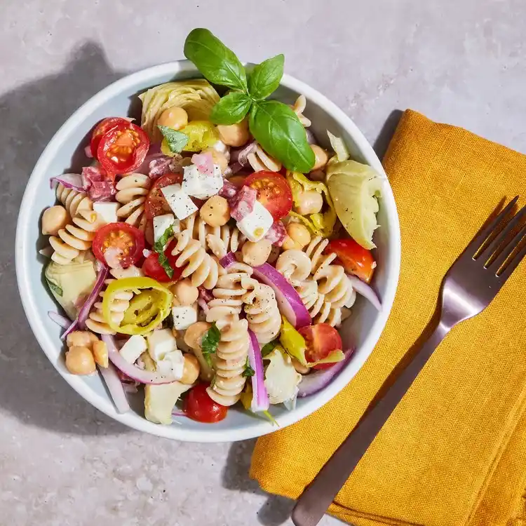 Artichoke, Chickpea & Mozzarella Pasta Salad